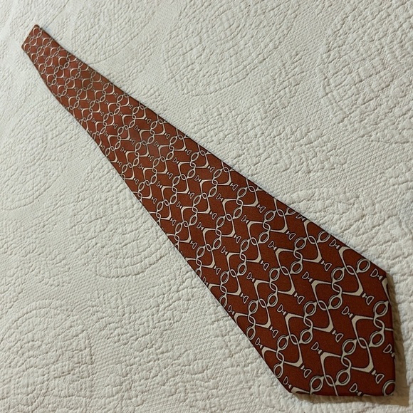 Hermes Men’s Silk Tie - Picture 8 of 10
